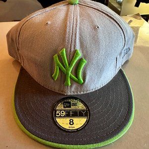 Lightly Used NY Yankees Neon Green and Grey Fitted Hat Size 8